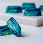 ست کردن فیروزه با لباس